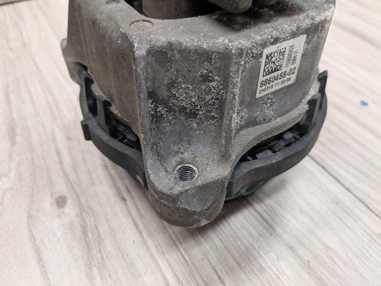 OEM BMW F90 G05 G12 G30 X5 Engine N63 S63 Right Passenger Motor Mount Support