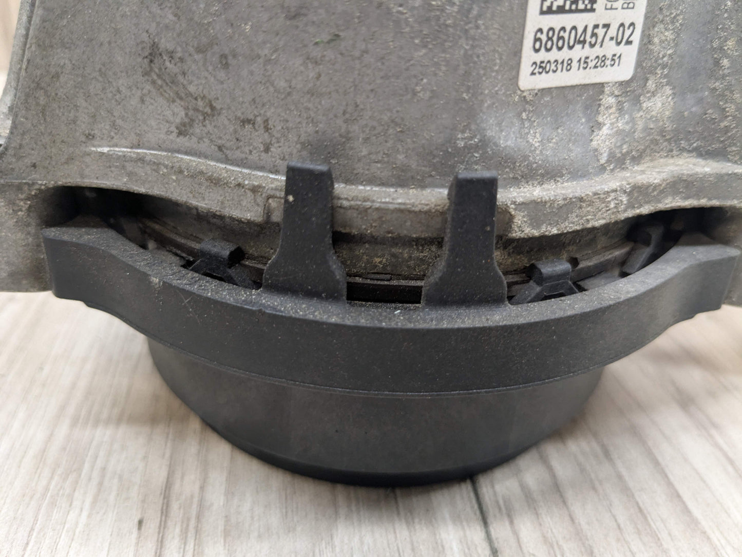 OEM BMW  F90 G05 G12 G30 X5 M550 Engine N63 S63 Left Driver Motor Mount Support