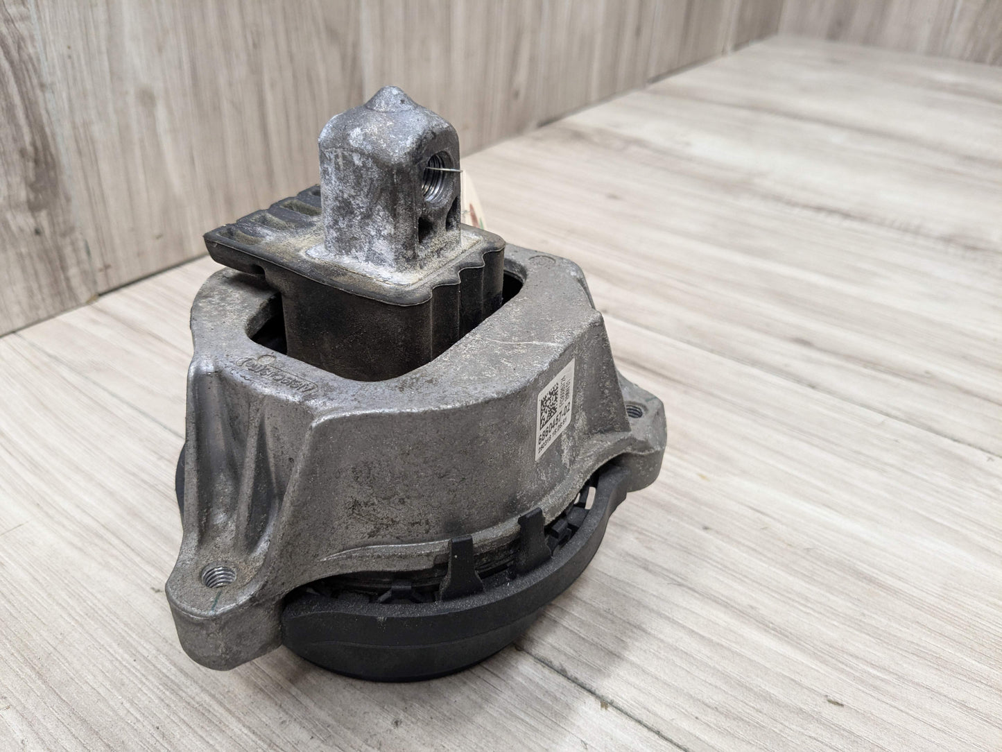 OEM BMW  F90 G05 G12 G30 X5 M550 Engine N63 S63 Left Driver Motor Mount Support