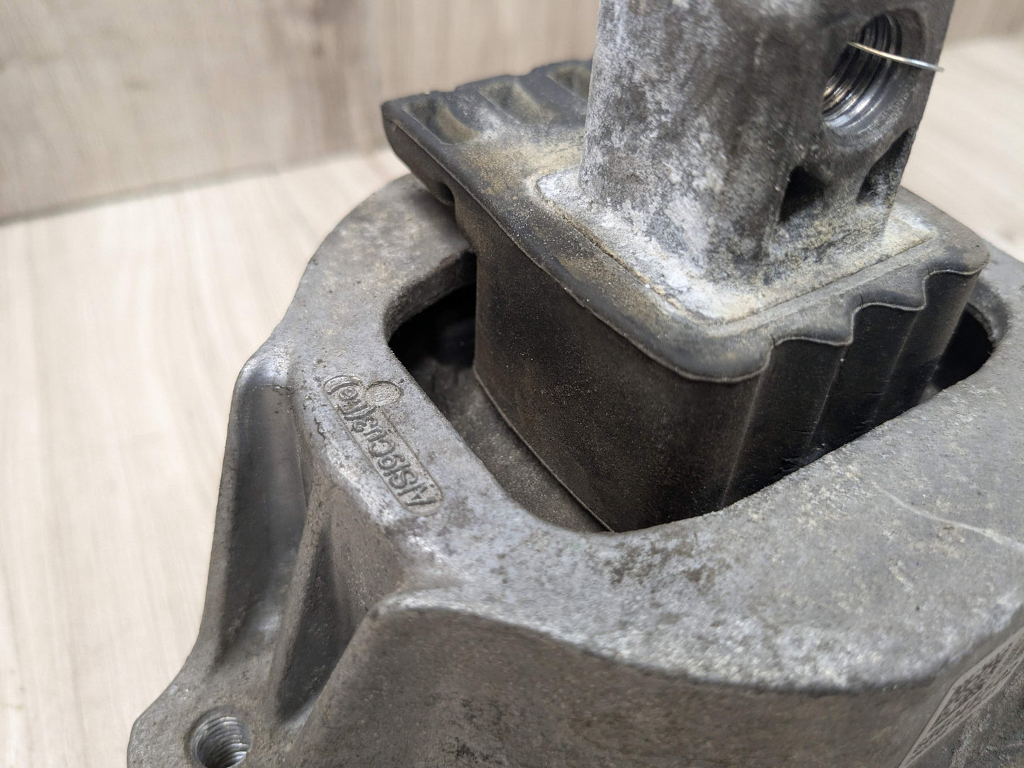 OEM BMW  F90 G05 G12 G30 X5 M550 Engine N63 S63 Left Driver Motor Mount Support