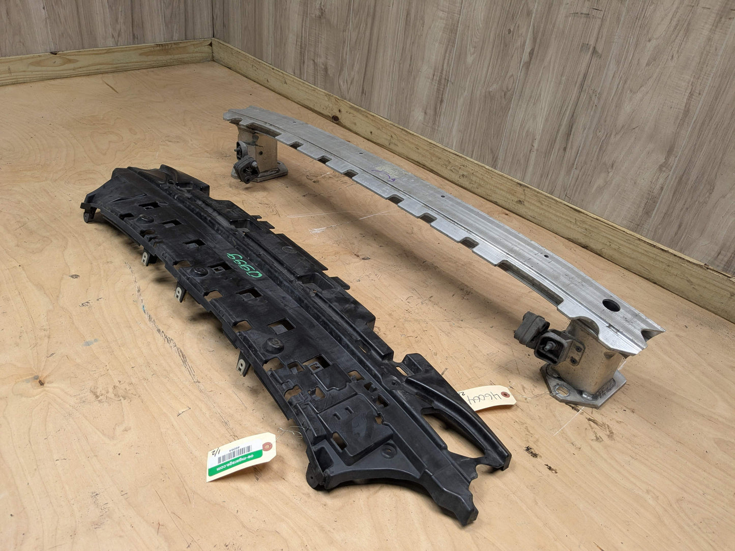 18-23 OEM BMW G30 M550 REAR Bumper Reinforcement Rebar Carrier Impact Crash Bar