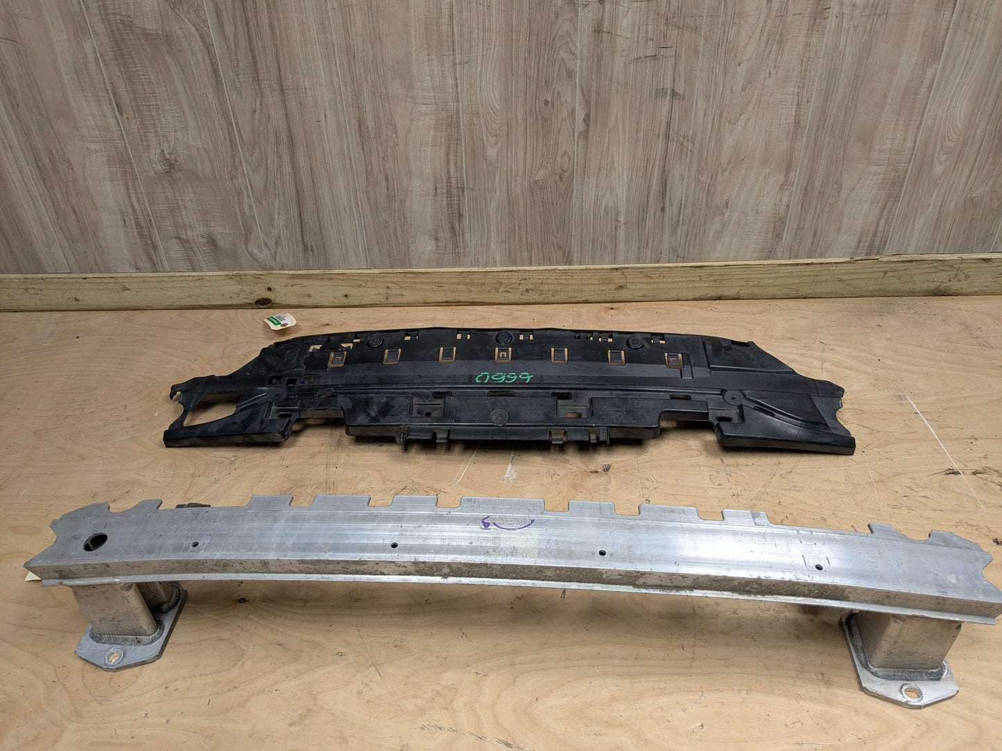 18-23 OEM BMW G30 M550 REAR Bumper Reinforcement Rebar Carrier Impact Crash Bar