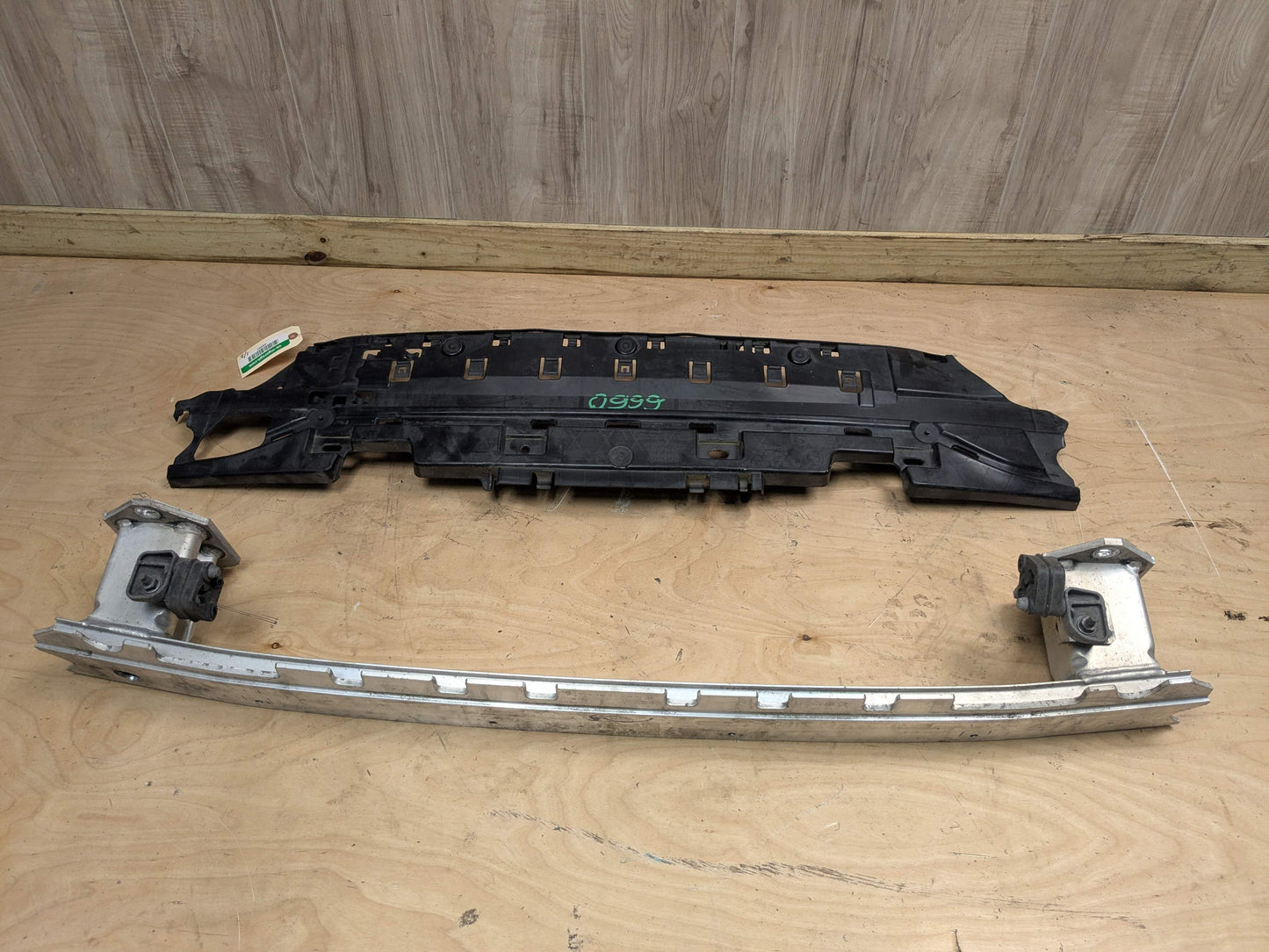 18-23 OEM BMW G30 M550 REAR Bumper Reinforcement Rebar Carrier Impact Crash Bar