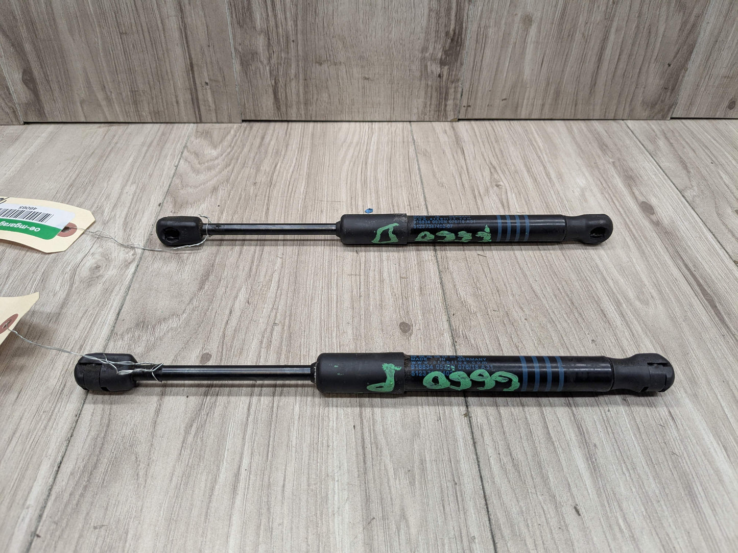 OEM BMW F90 G12 G30 Front Hood Hinge Left Right Lift Support Shock Strut SET