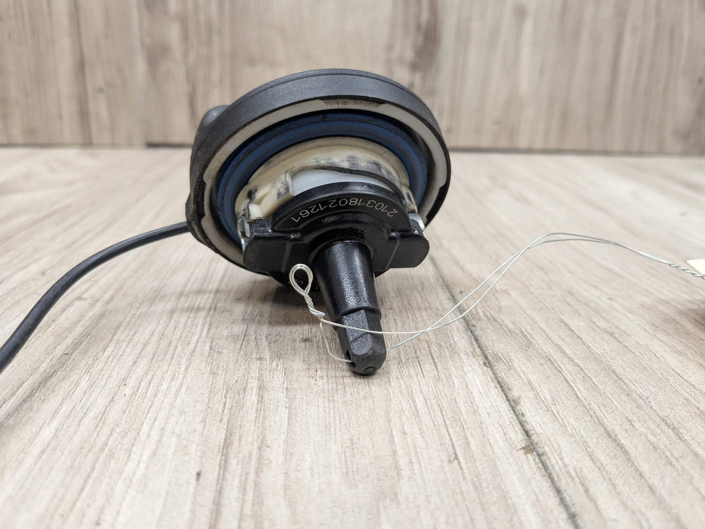 OEM BMW F15 F30 F44 F48 F80 G01 G05 G20 G30 G80 M3 M4 Fuel Gas Tank Filler Cap