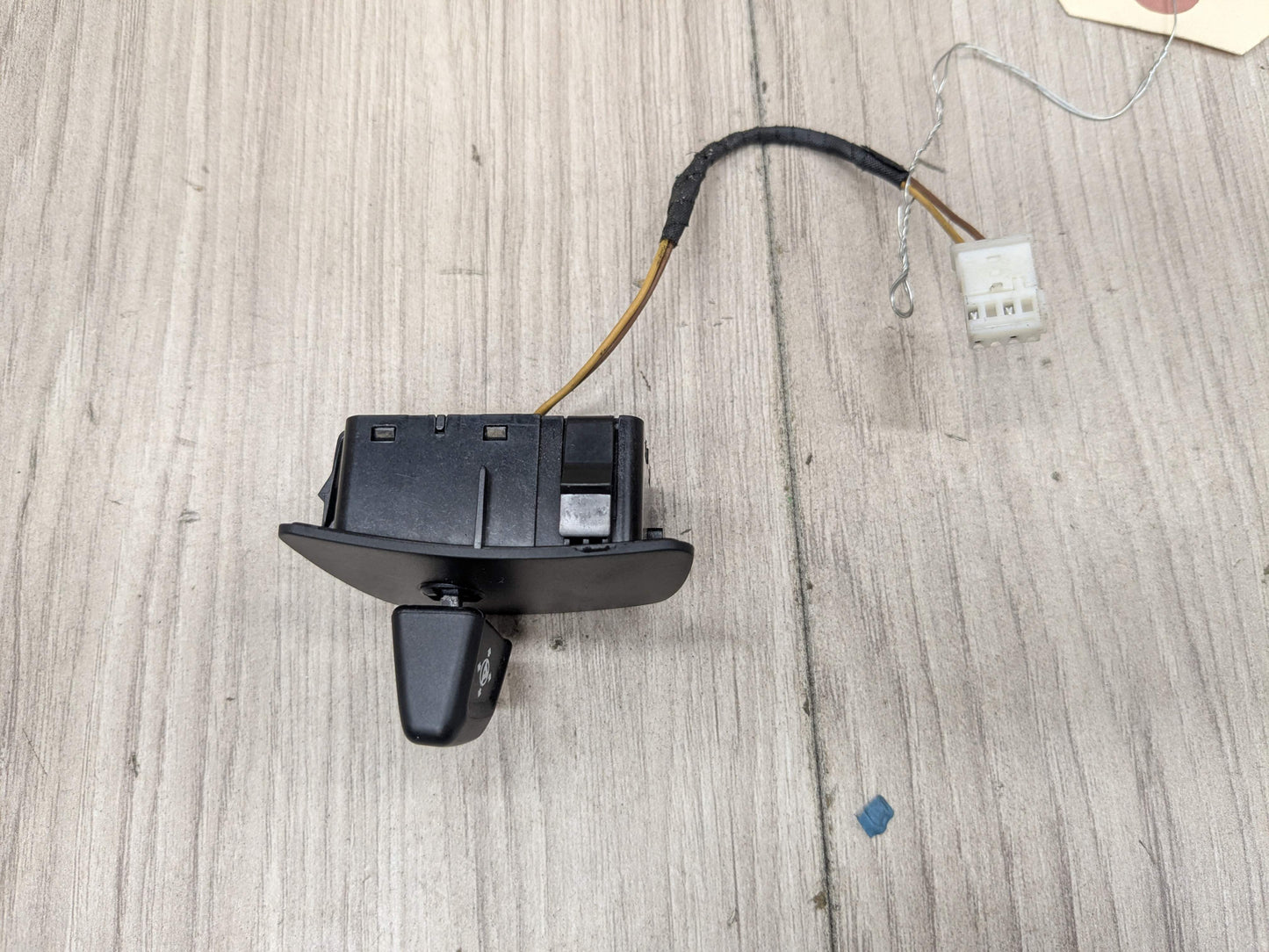 OEM BMW F90 G05 G06 G07 G11 G12 G30 Steering Wheel Column Adjust Control Switch