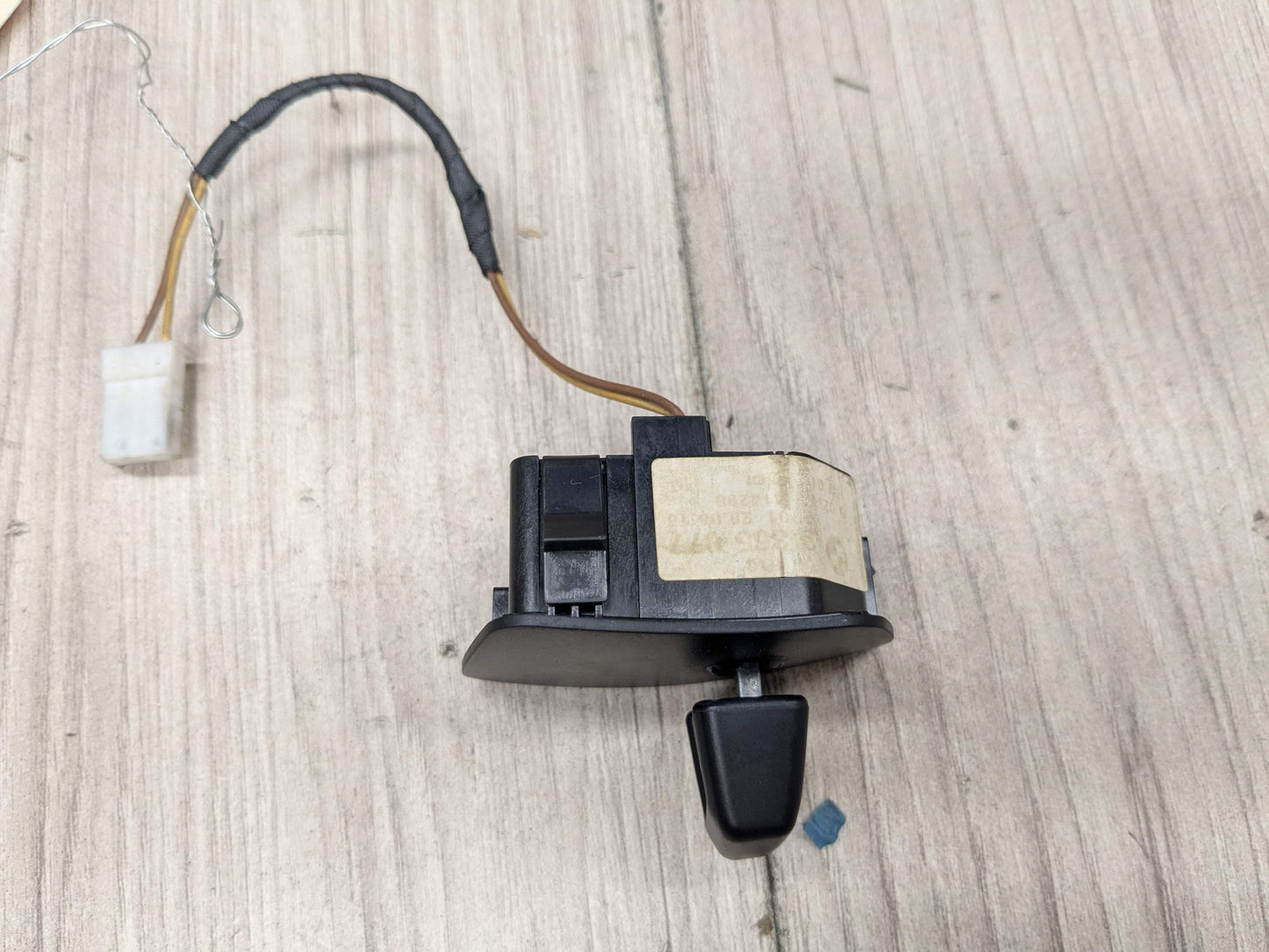 OEM BMW F90 G05 G06 G07 G11 G12 G30 Steering Wheel Column Adjust Control Switch