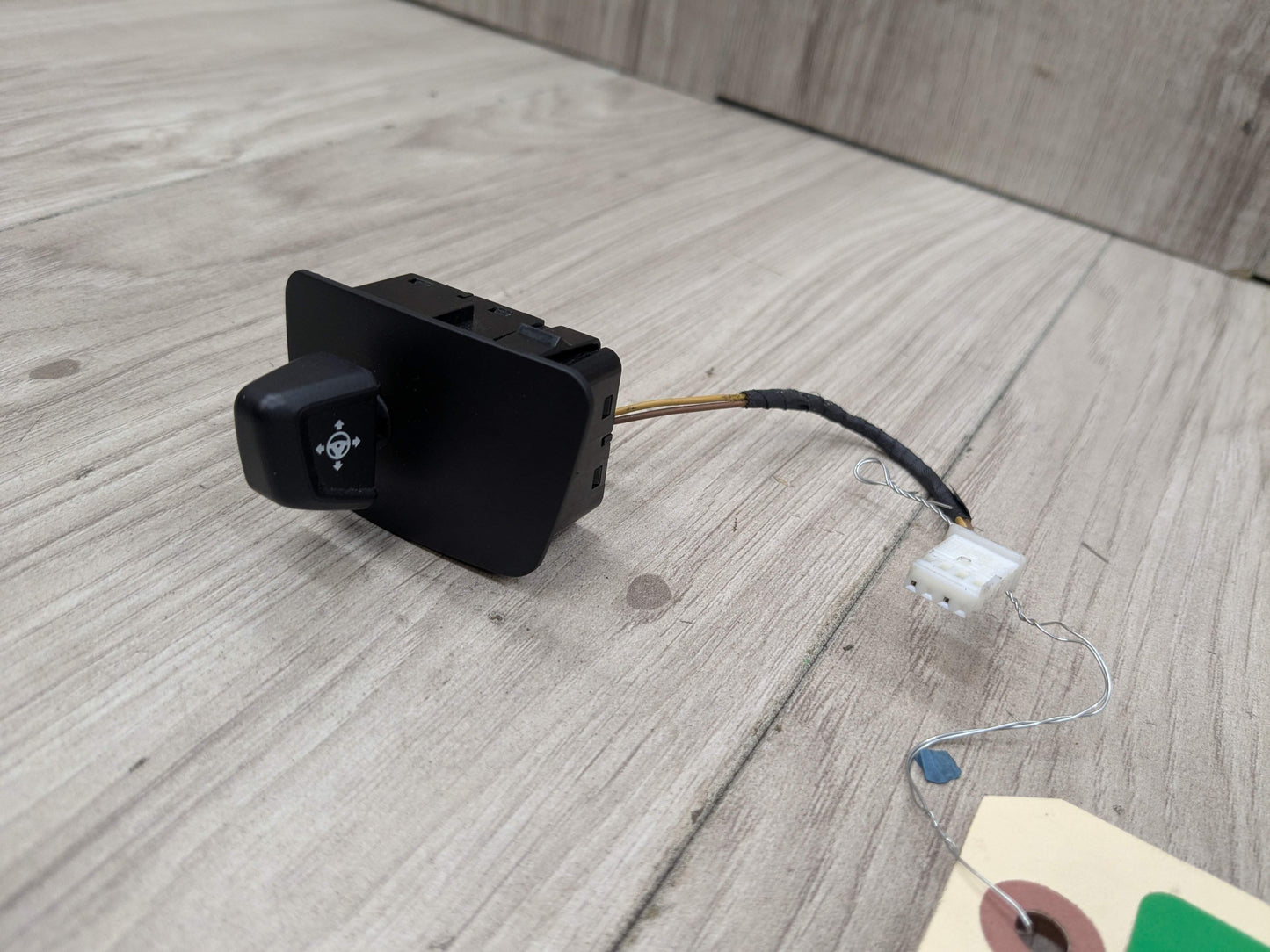 OEM BMW F90 G05 G06 G07 G11 G12 G30 Steering Wheel Column Adjust Control Switch