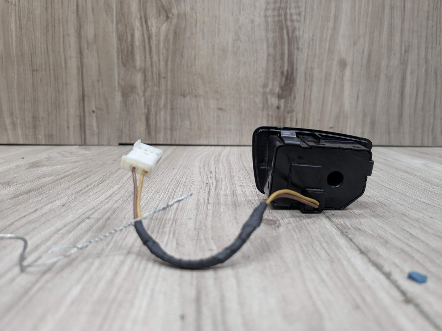 OEM BMW F90 G05 G06 G07 G11 G12 G30 Steering Wheel Column Adjust Control Switch