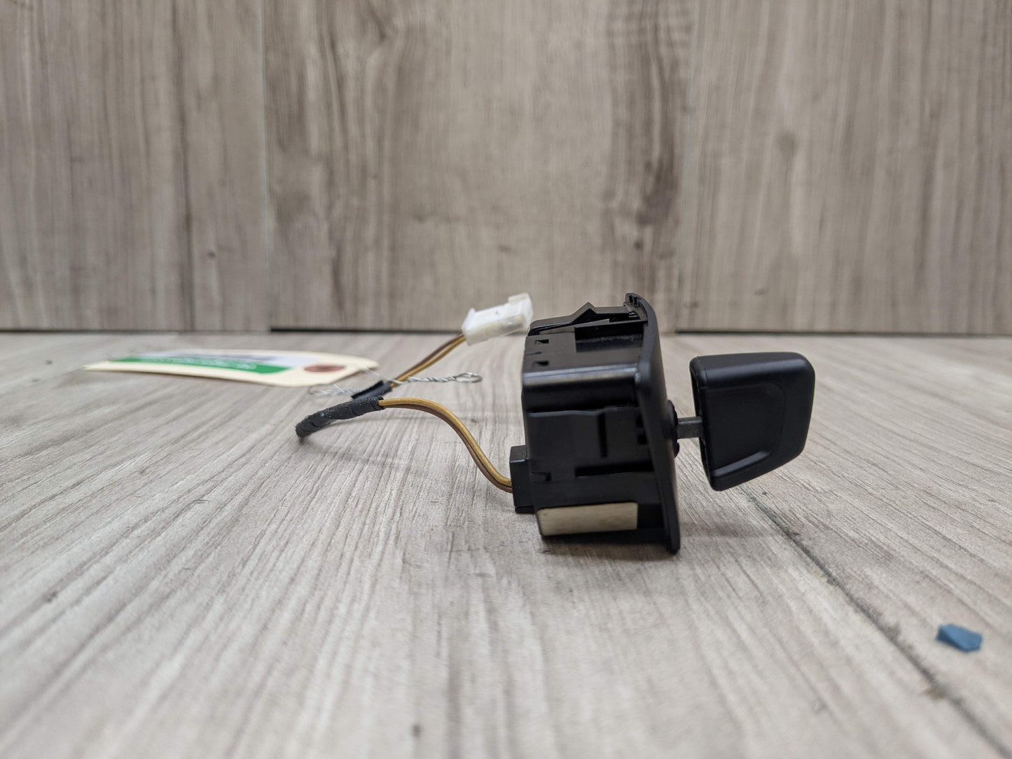 OEM BMW F90 G05 G06 G07 G11 G12 G30 Steering Wheel Column Adjust Control Switch