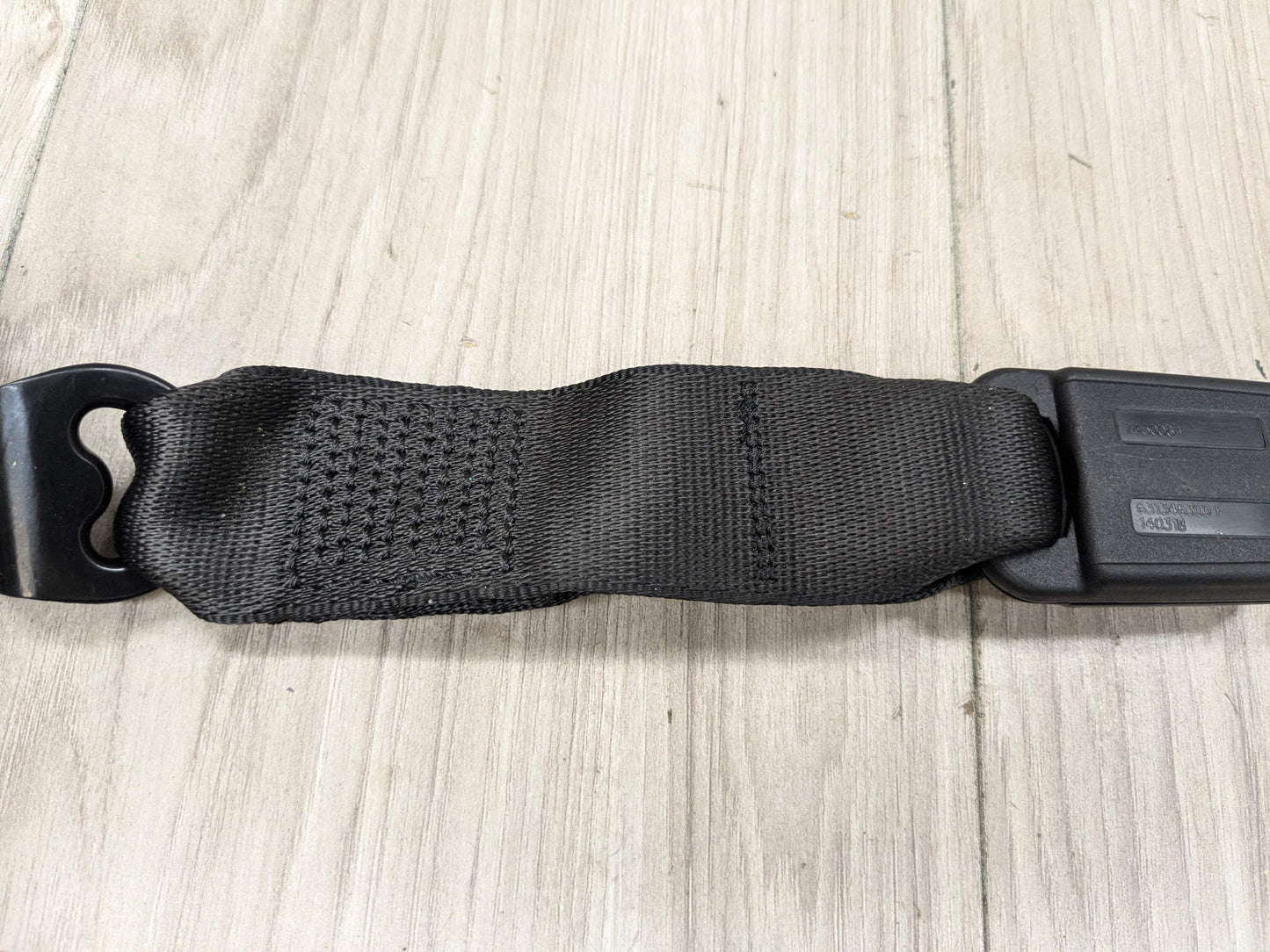 17-23 OEM BMW G30 530 F90 M5 Sedan Rear Left 2nd Row Center Seat Belt Buckle