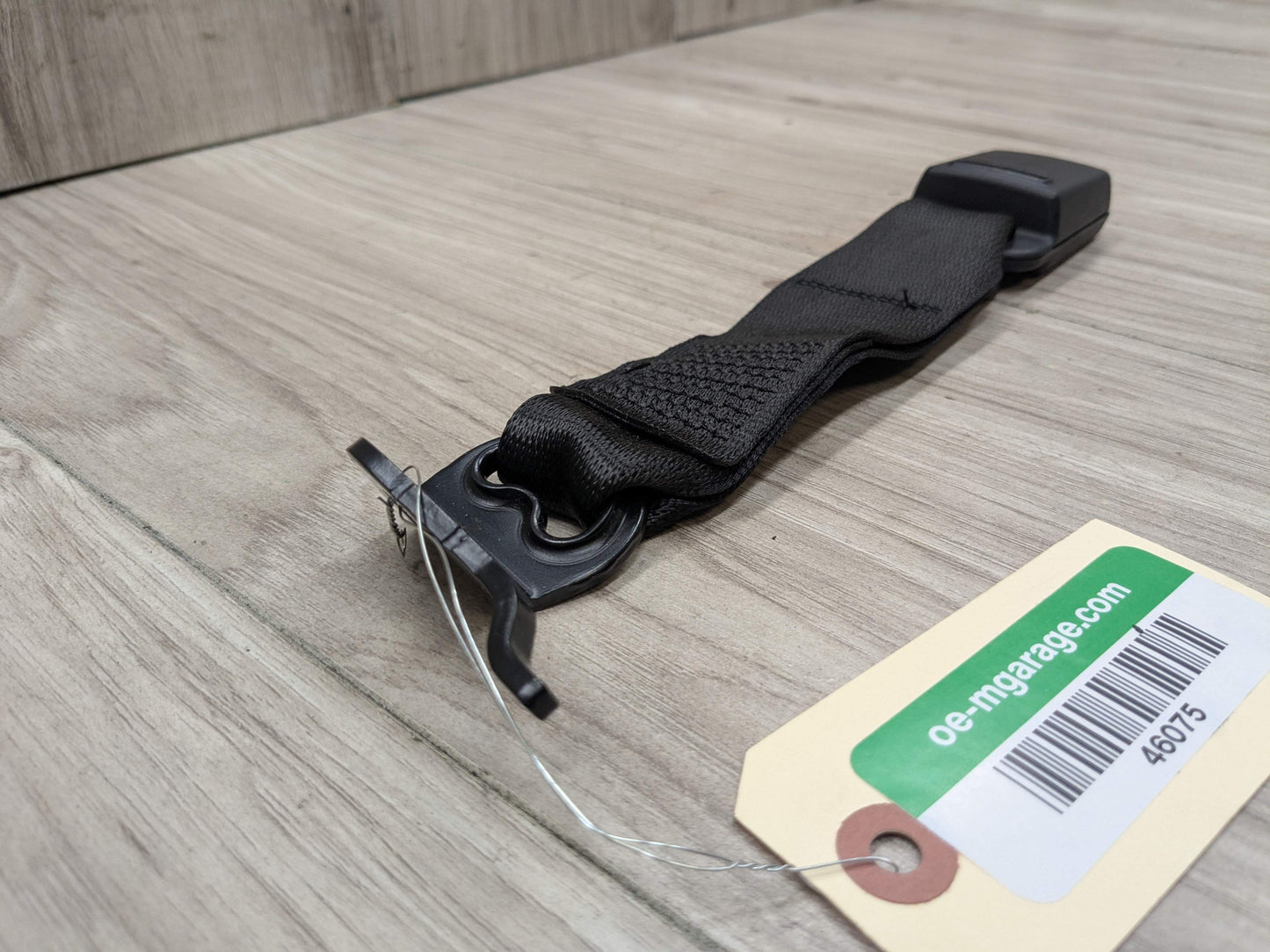 17-23 OEM BMW G30 530 F90 M5 Sedan Rear Left 2nd Row Center Seat Belt Buckle