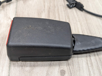 OEM BMW F90 G11 G12 G30 530 540 M550 750 M5 Front Left or Right Seatbelt Buckle