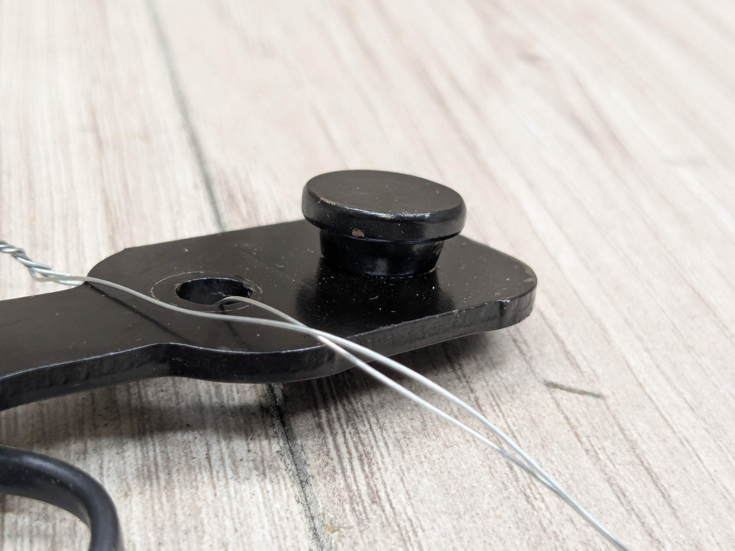 OEM BMW F90 G11 G12 G30 530 540 M550 750 M5 Front Left or Right Seatbelt Buckle