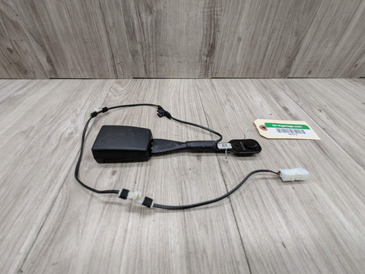 OEM BMW F90 G11 G12 G30 530 540 M550 750 M5 Front Left or Right Seatbelt Buckle