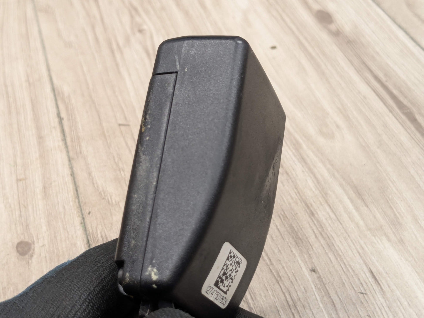 OEM BMW F90 M5 G30 530 540 M550 Rear Right Passenger Seatbelt Seat Belt Buckle