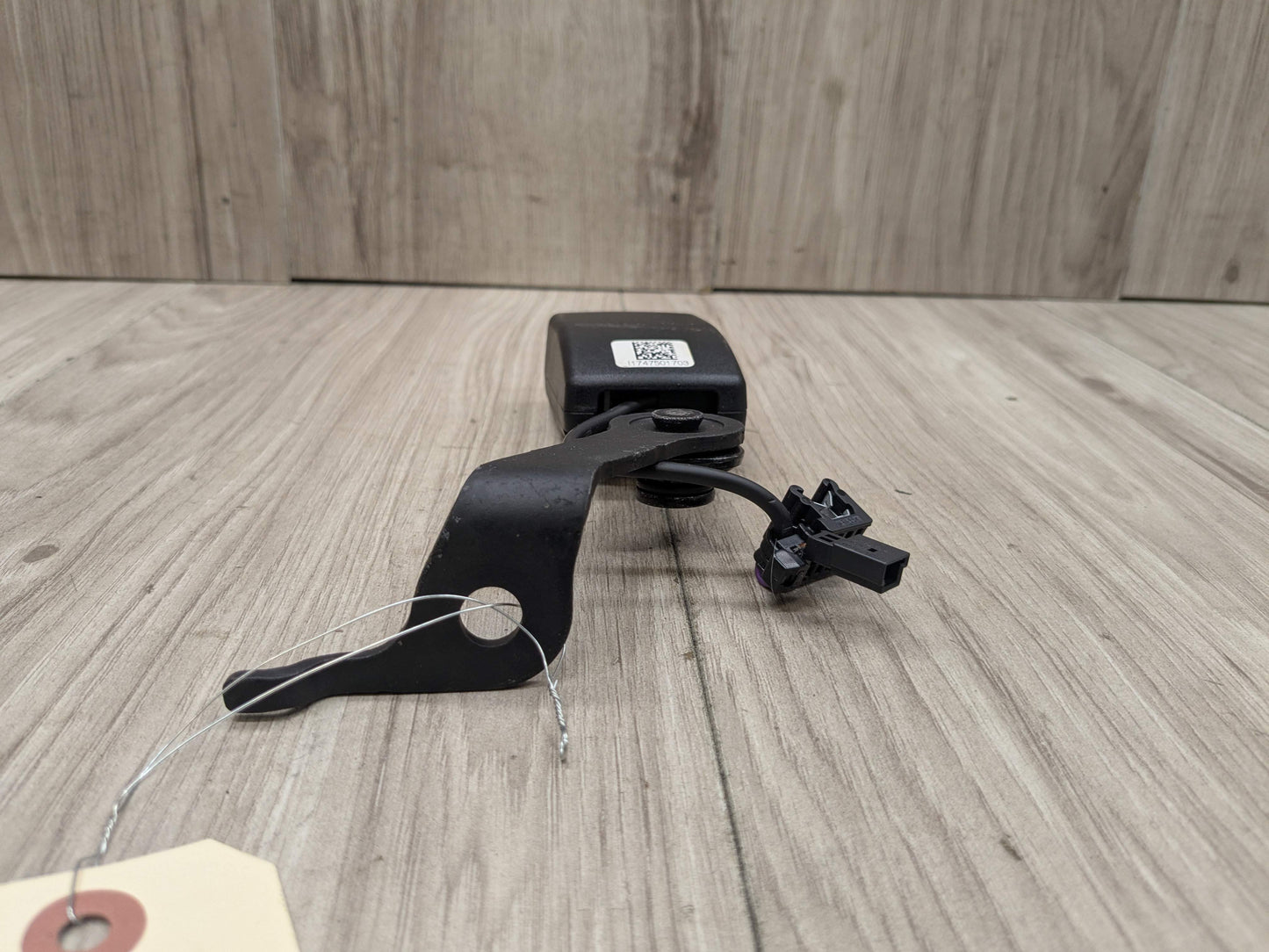 17-20 OEM BMW F90 M5 G30 530 540 M550 Rear Left Driver Seatbelt Seat Belt Buckle