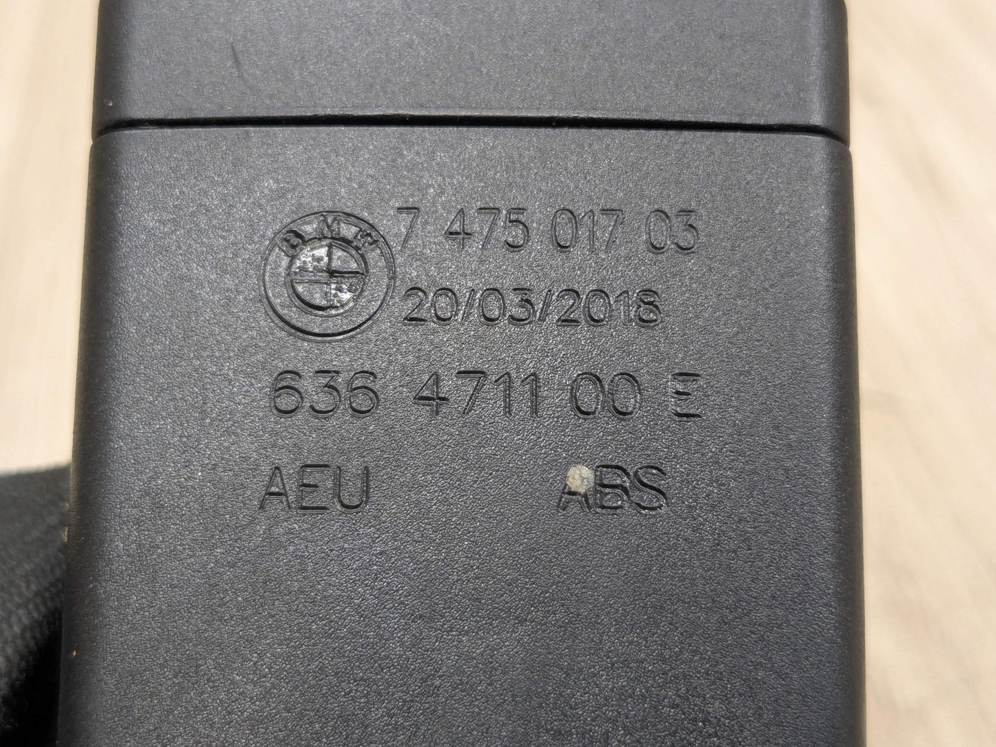 17-20 OEM BMW F90 M5 G30 530 540 M550 Rear Left Driver Seatbelt Seat Belt Buckle