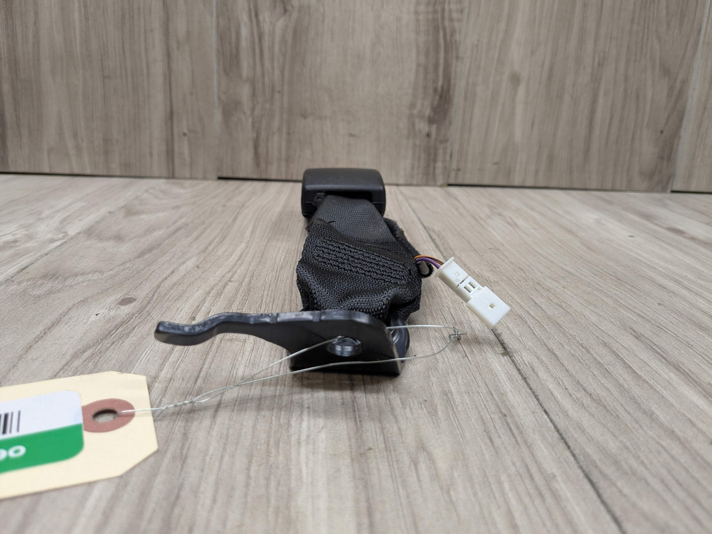 OEM BMW F90 M5 G30 530 540 M550 Rear Center Middle Seatbelt Seat Belt Buckle