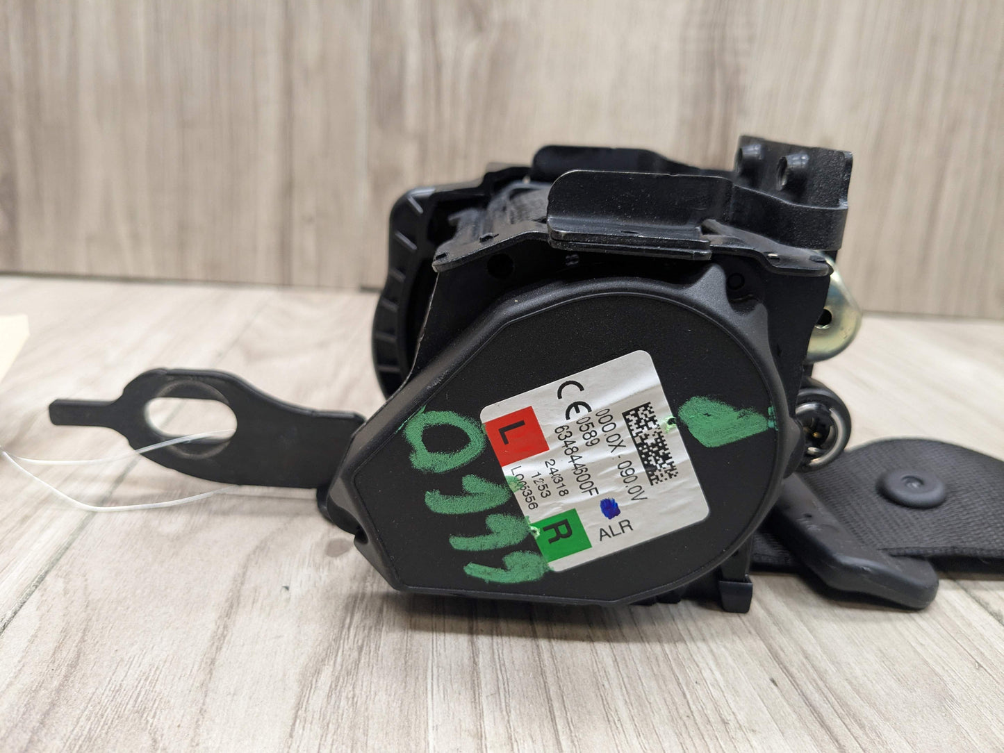 OEM BMW F90 M5 G30 530 540 Rear Left Right Upper Seatbelt Seat Belt Retractor