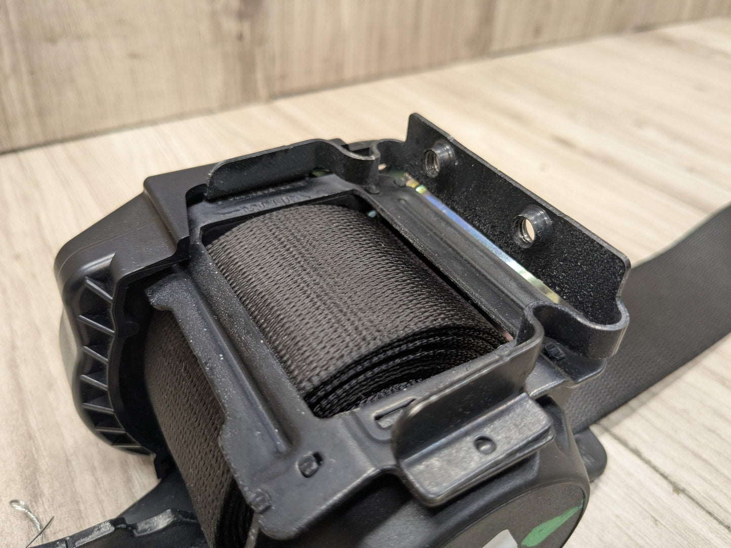 OEM BMW F90 M5 G30 530 540 Rear Left Right Upper Seatbelt Seat Belt Retractor