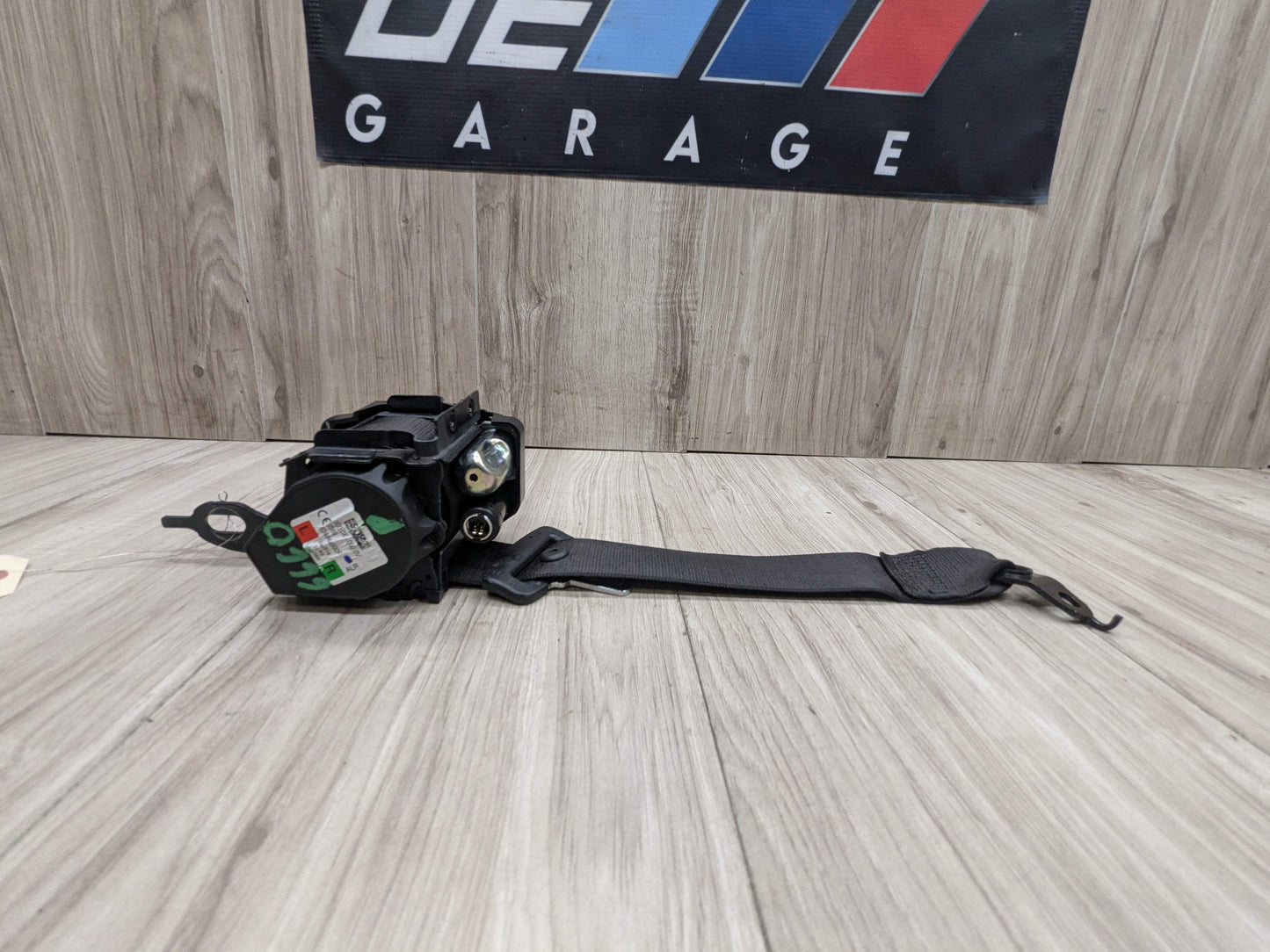 OEM BMW F90 M5 G30 530 540 Rear Left Right Upper Seatbelt Seat Belt Retractor