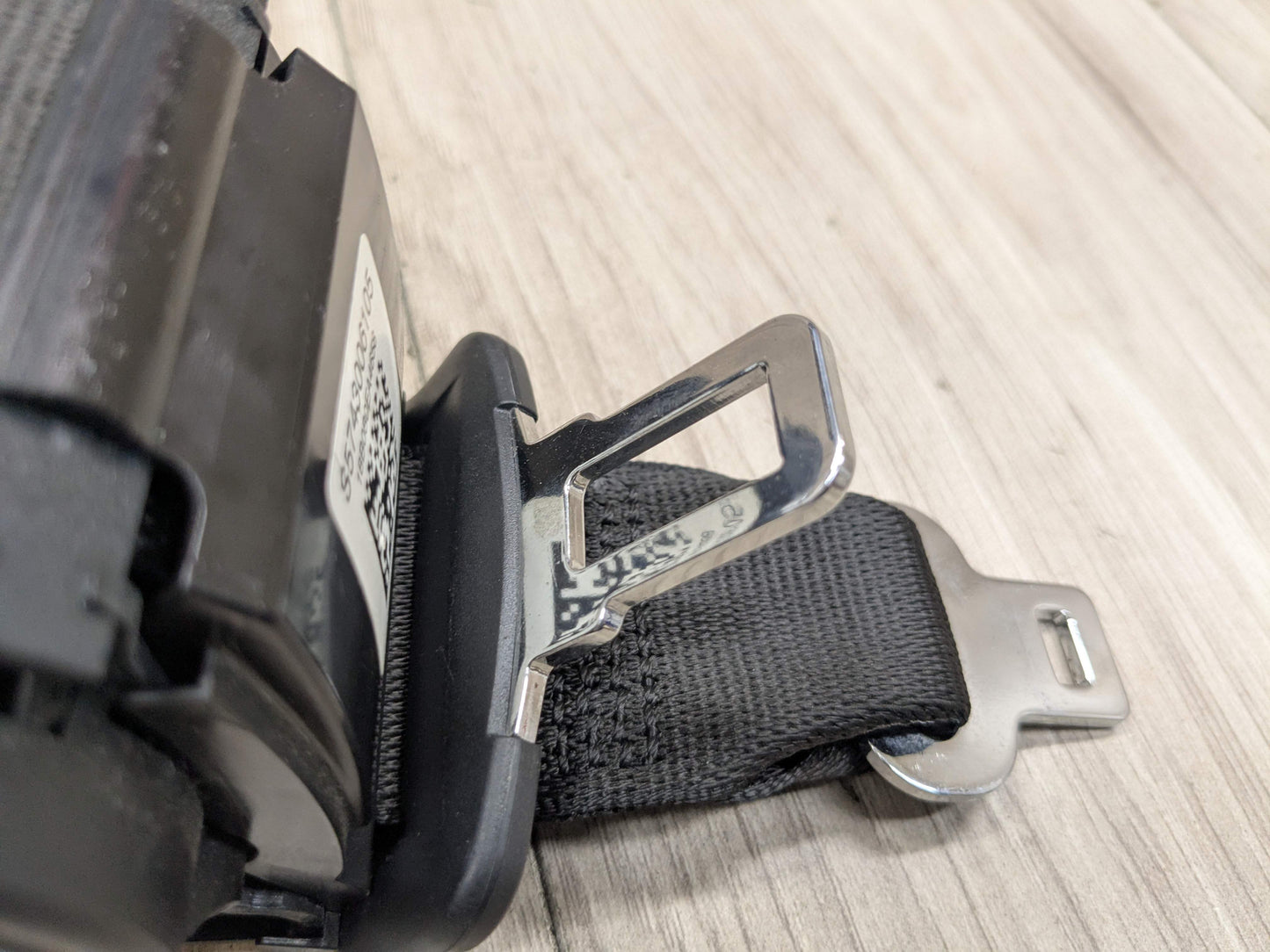 OEM BMW F90 M5 G30 530 540 Rear Center Middle Upper Seatbelt Seat Belt Retractor