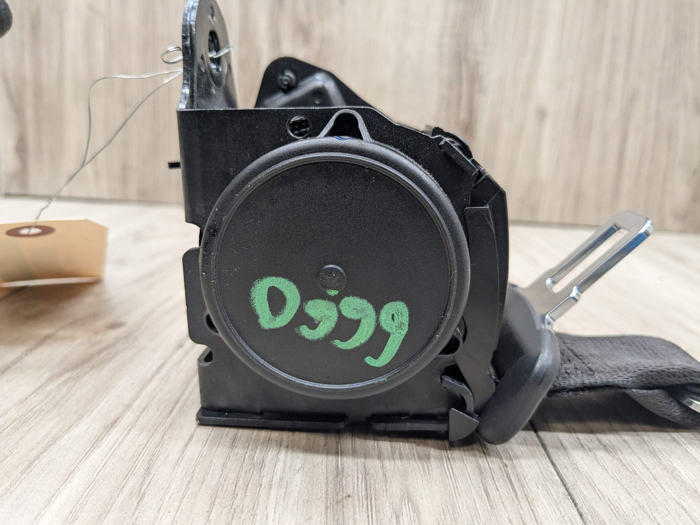 OEM BMW F90 M5 G30 530 540 Rear Center Middle Upper Seatbelt Seat Belt Retractor