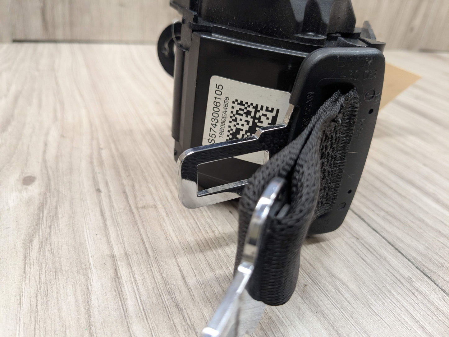 OEM BMW F90 M5 G30 530 540 Rear Center Middle Upper Seatbelt Seat Belt Retractor