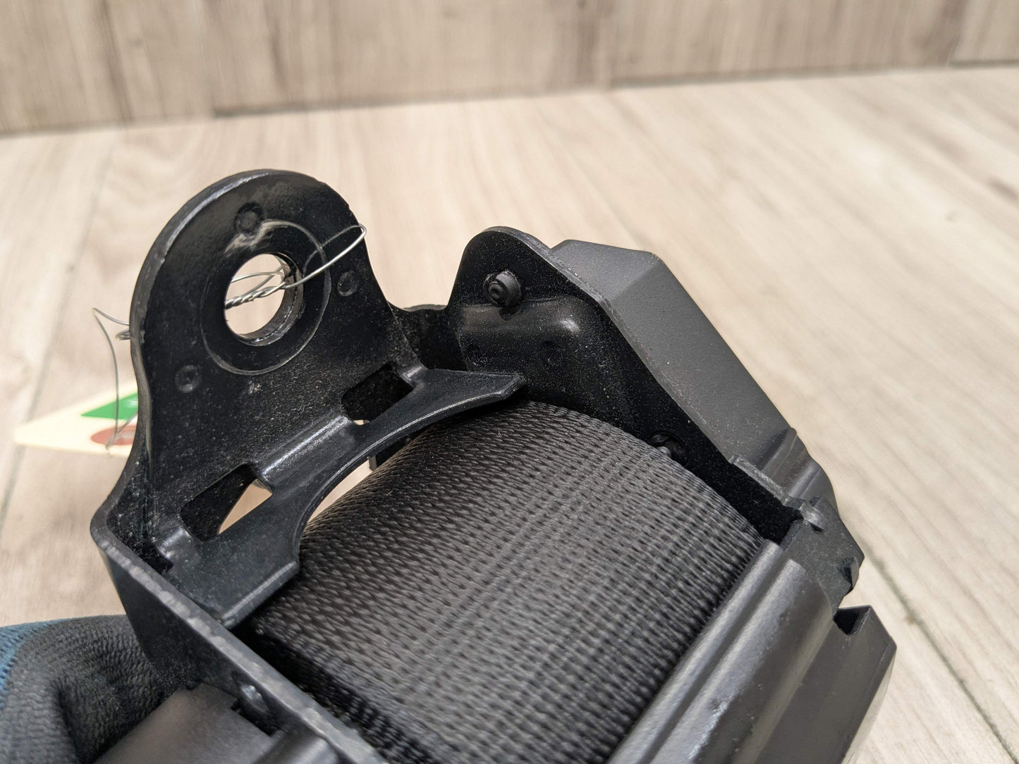 OEM BMW F90 M5 G30 530 540 Rear Center Middle Upper Seatbelt Seat Belt Retractor