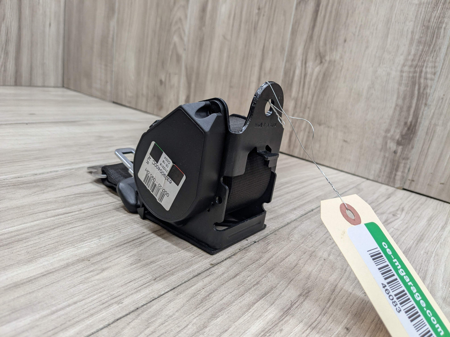 OEM BMW F90 M5 G30 530 540 Rear Center Middle Upper Seatbelt Seat Belt Retractor