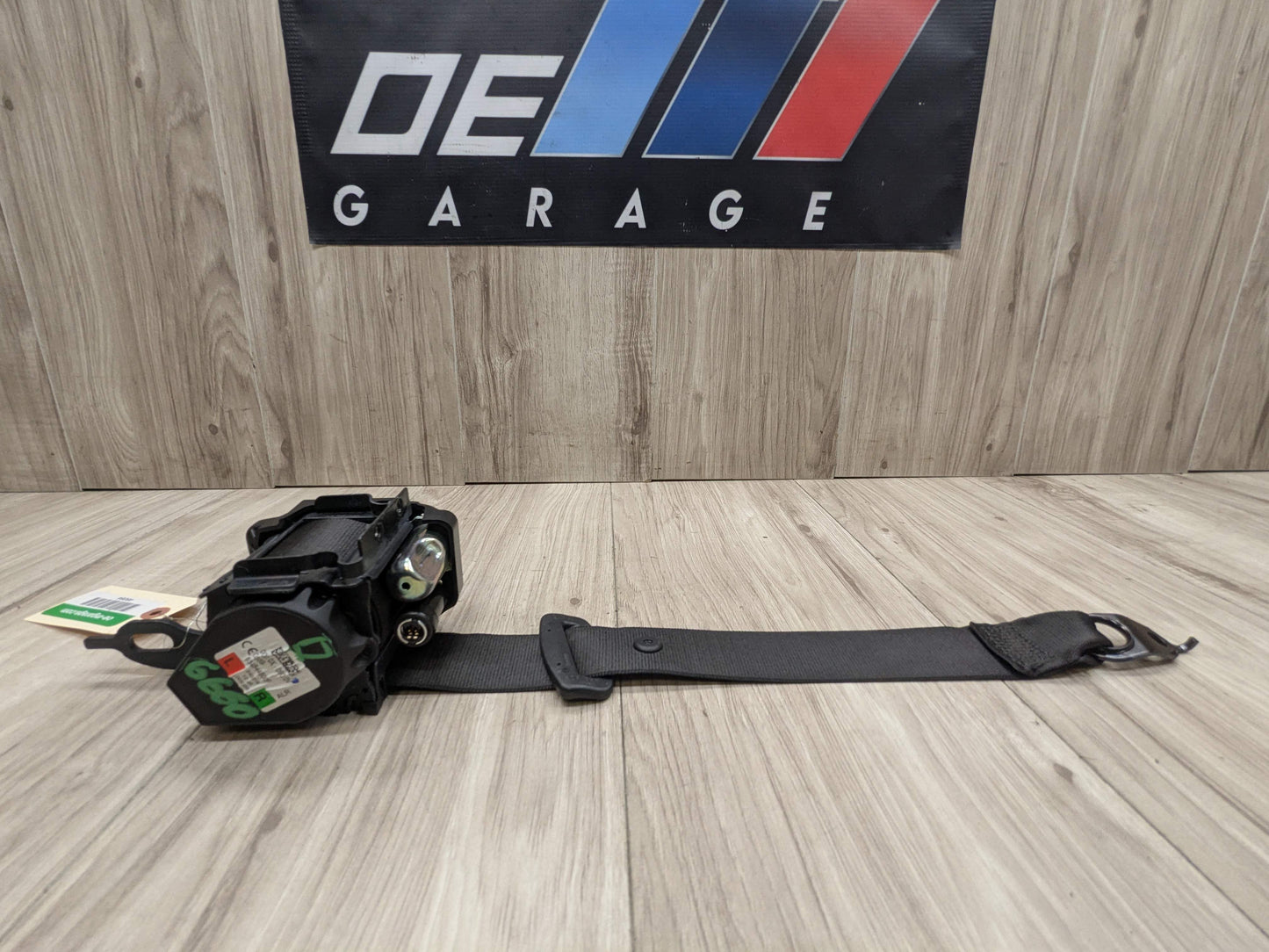 OEM BMW F90 M5 G30 530 540 Rear Left Right Upper Seatbelt Seat Belt Retractor