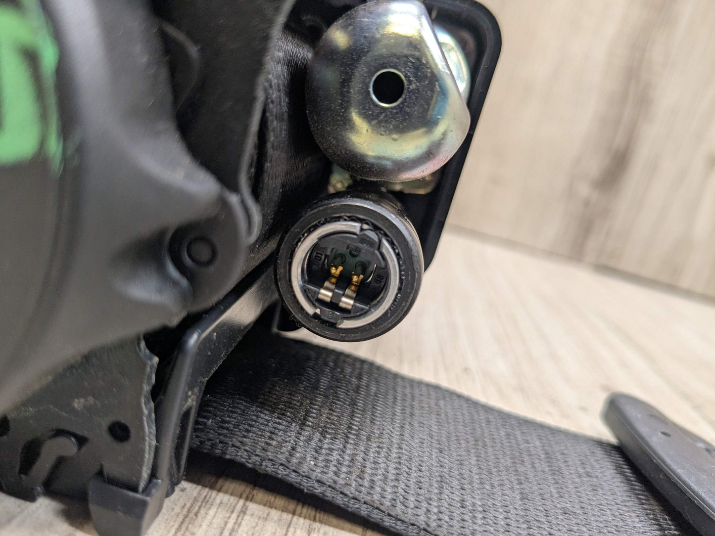 OEM BMW F90 M5 G30 530 540 Rear Left Right Upper Seatbelt Seat Belt Retractor