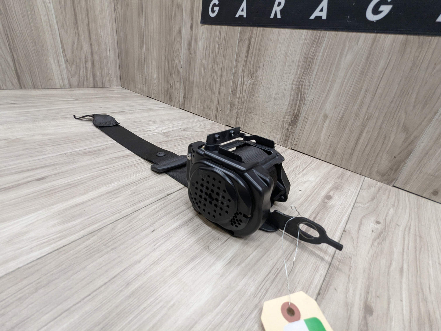 OEM BMW F90 M5 G30 530 540 Rear Left Right Upper Seatbelt Seat Belt Retractor