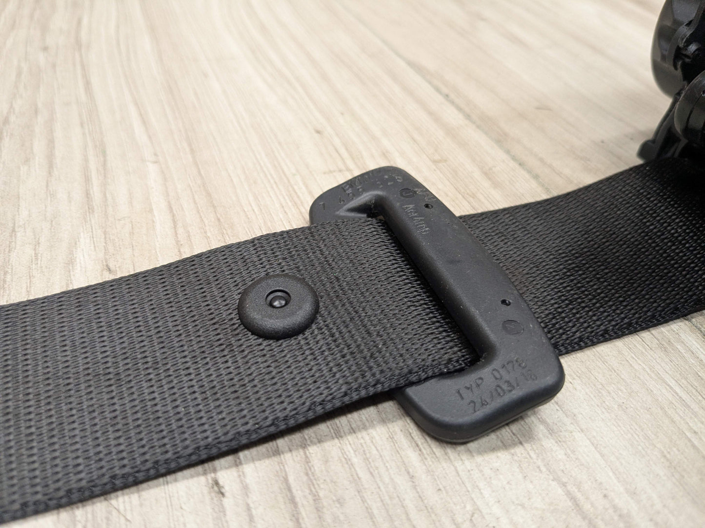 OEM BMW F90 M5 G30 530 540 Rear Left Right Upper Seatbelt Seat Belt Retractor