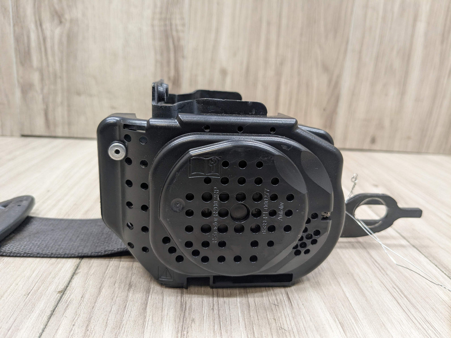 OEM BMW F90 M5 G30 530 540 Rear Left Right Upper Seatbelt Seat Belt Retractor