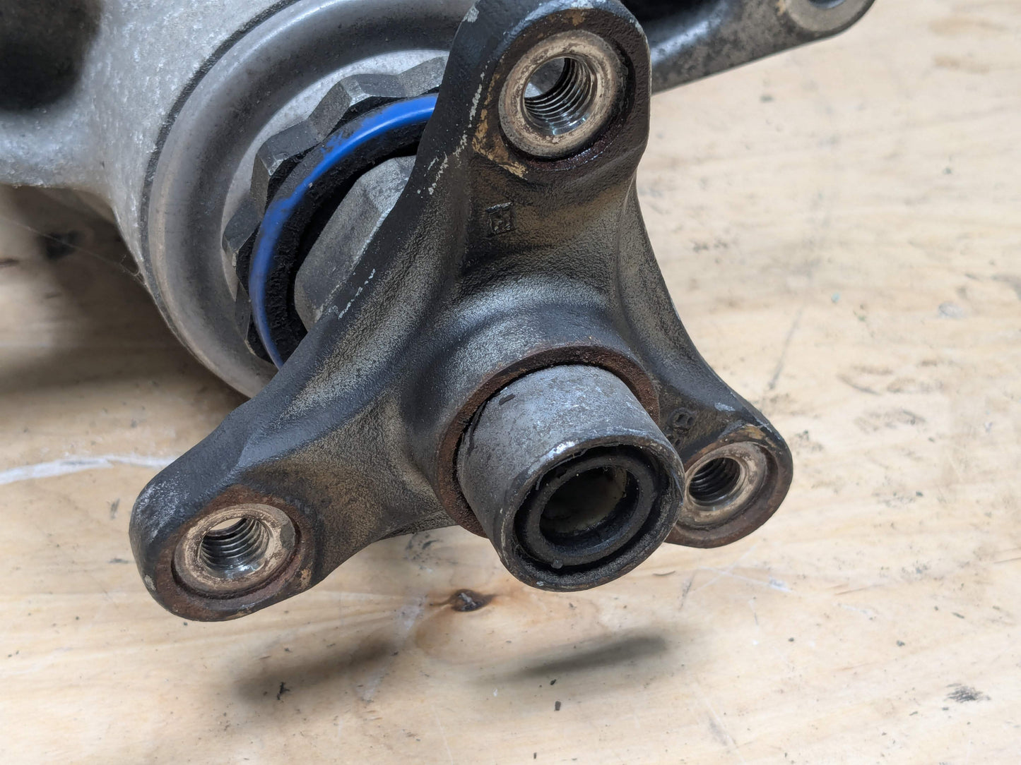 16-22 OEM BMW G11 G12 750 M760 G30* M550 N63 Rear Differential Axle Carrier 2.81