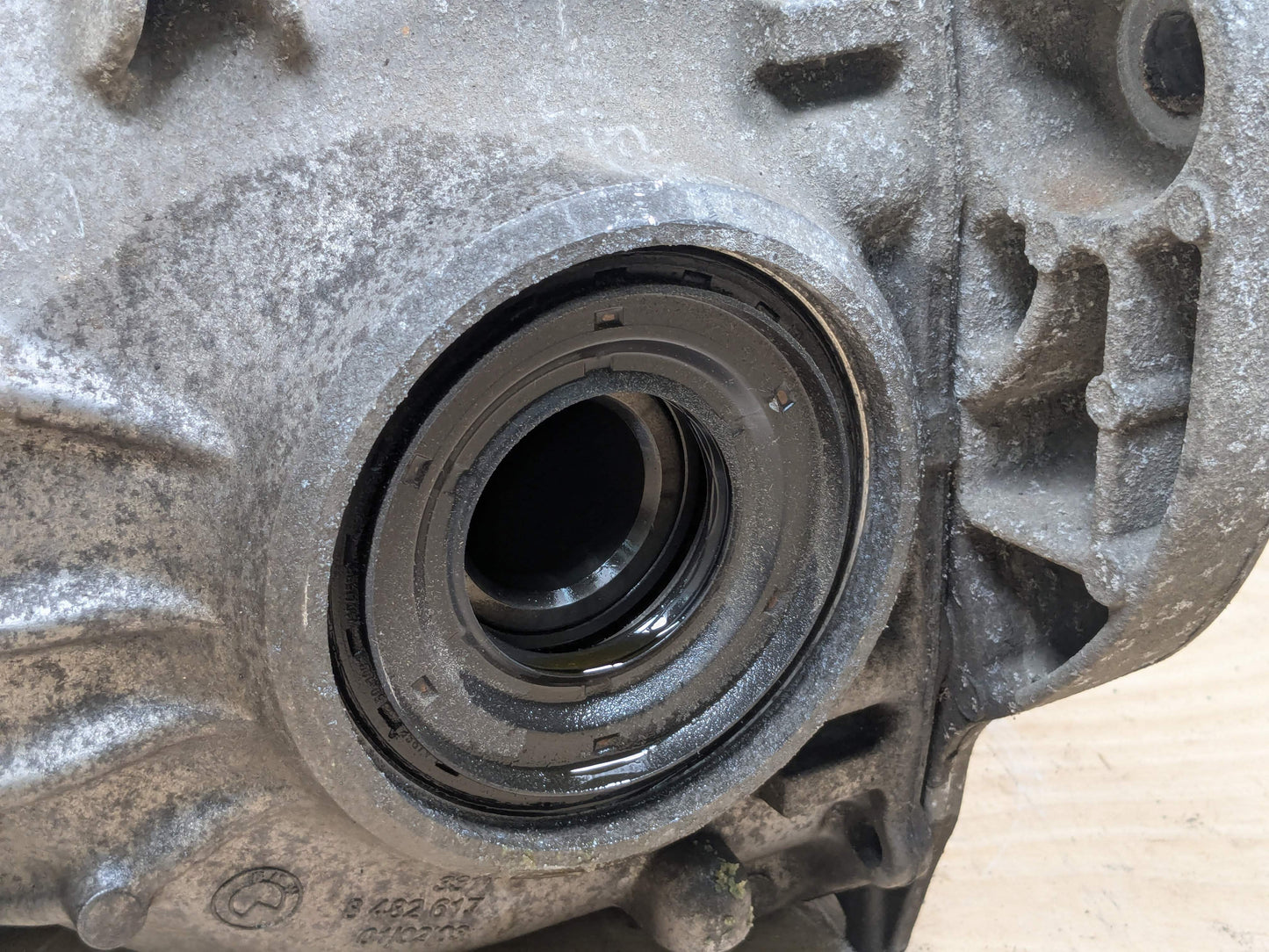 16-22 OEM BMW G11 G12 750 M760 G30* M550 N63 Rear Differential Axle Carrier 2.81