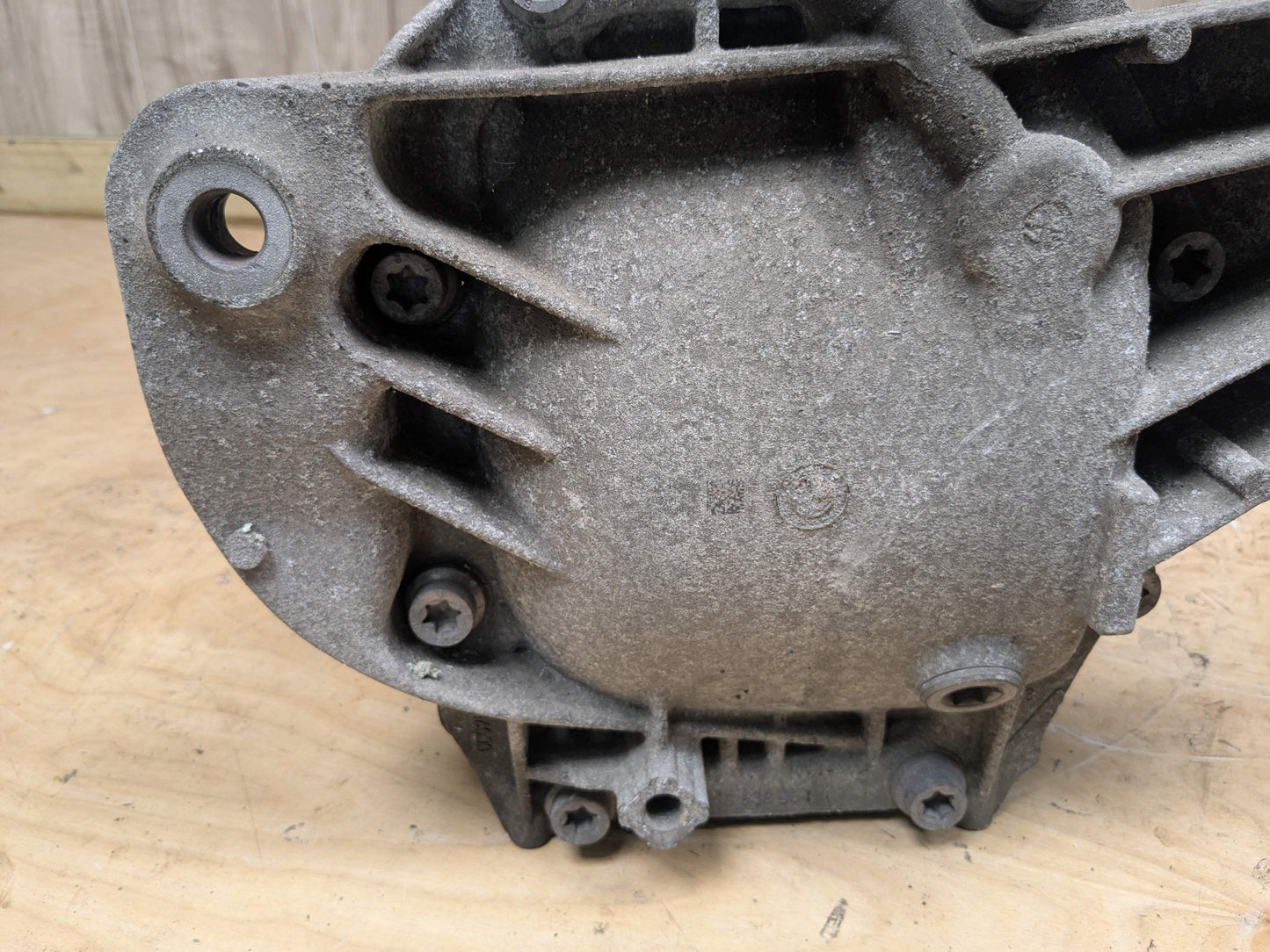 16-22 OEM BMW G11 G12 750 M760 G30* M550 N63 Rear Differential Axle Carrier 2.81