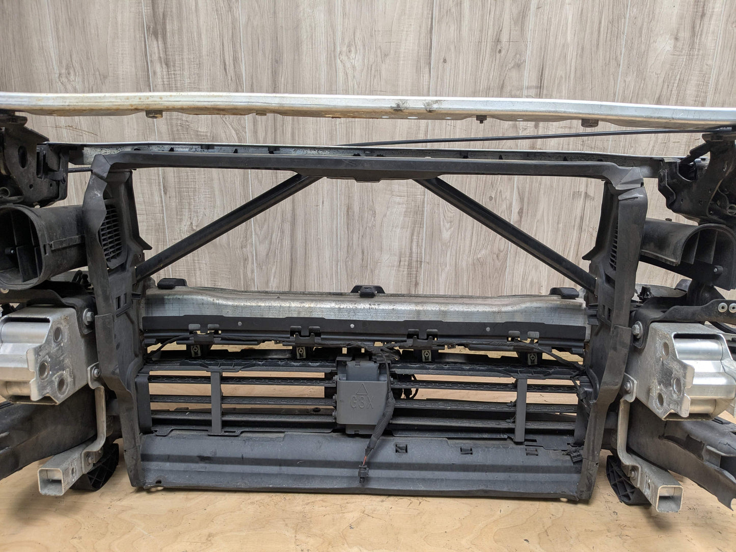 17-23 OEM BMW G30 530 540 M550 M SPORT Front Clip Radiator Support Reinforcement