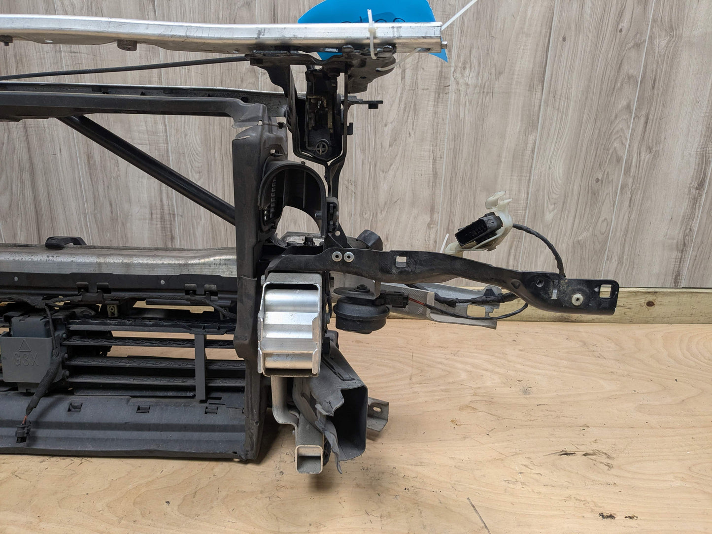 17-23 OEM BMW G30 530 540 M550 M SPORT Front Clip Radiator Support Reinforcement