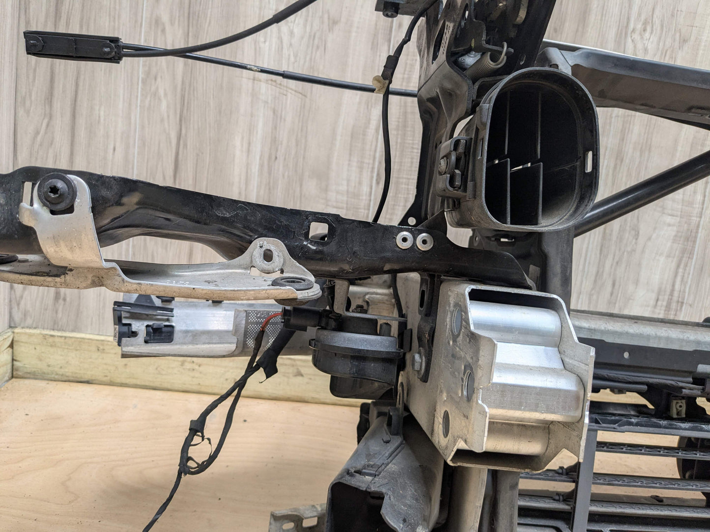 17-23 OEM BMW G30 530 540 M550 M SPORT Front Clip Radiator Support Reinforcement