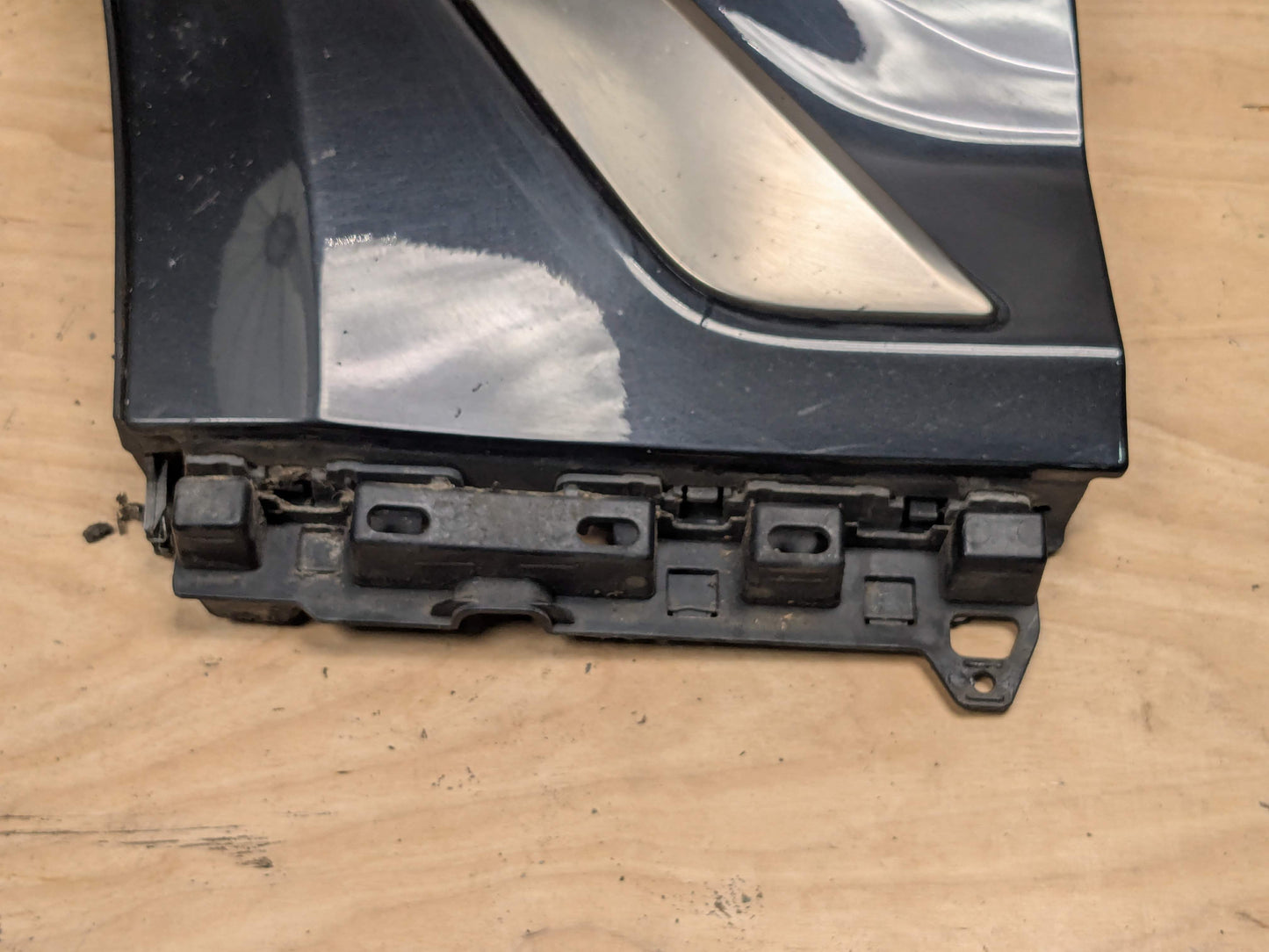 *NOTE* OEM BMW G30 530 540 M550 Front Left Driver Side Fender Panel Black 475