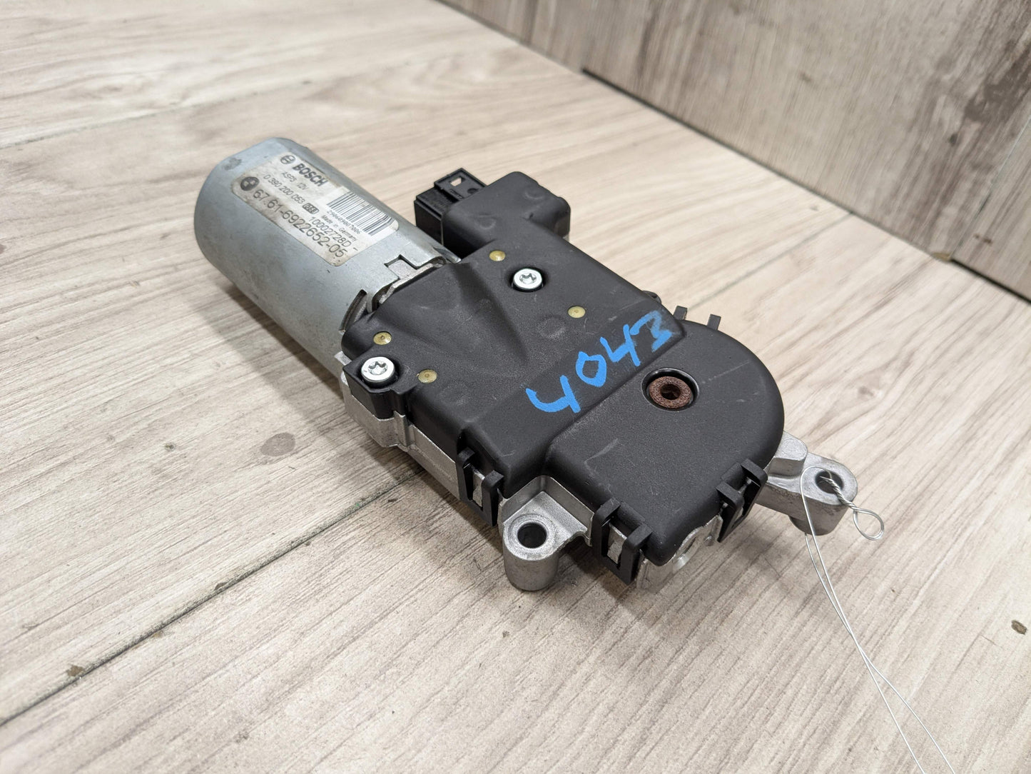 OEM BMW E53 E70 E83 X3 X5 Upper Sunroof Moon Roof Motor Unit