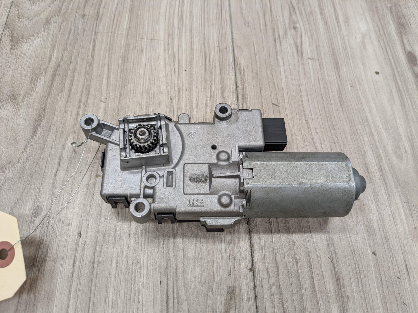OEM BMW E53 E70 E83 X3 X5 Upper Sunroof Moon Roof Motor Unit
