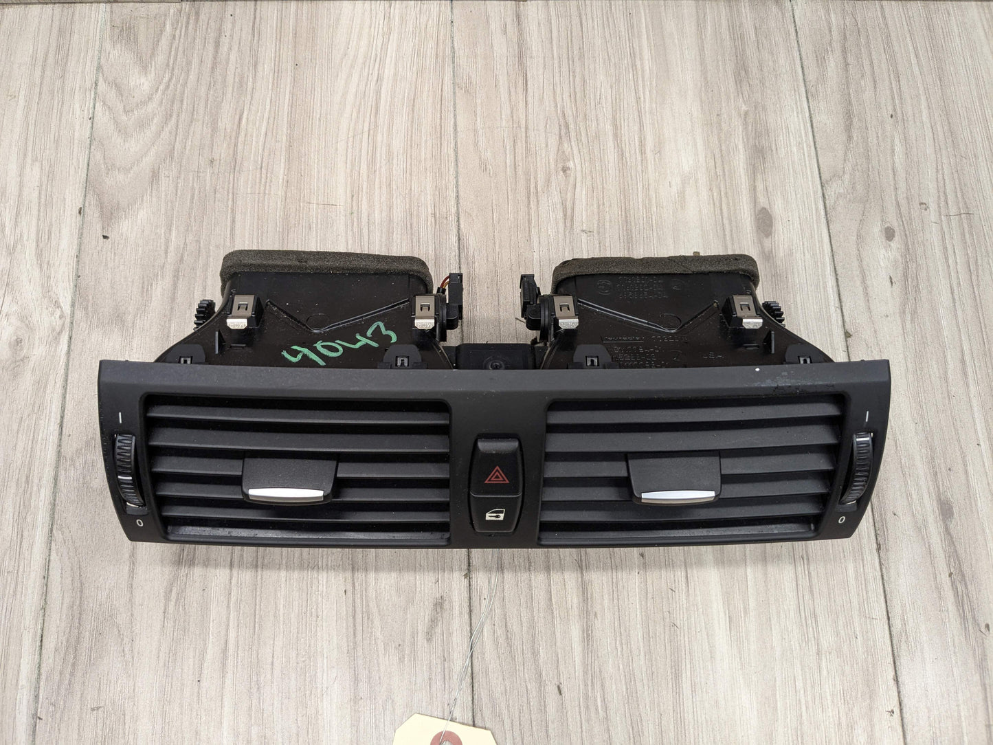 07-14 OEM BMW E70 E71 X5 X6 X5M X6M Center Middle AC Air Dash Grille Vent