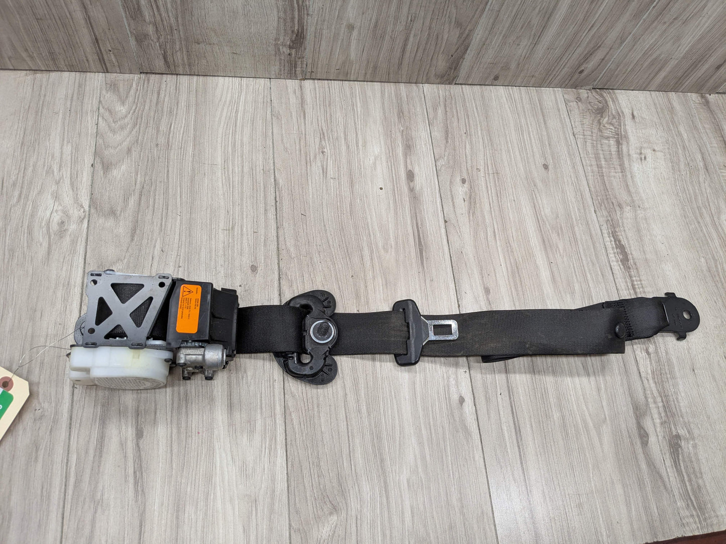 07-14 OEM BMW E70 E71 X5 X6 X5M X6M Front Left Driver Seatbelt Retractor Black