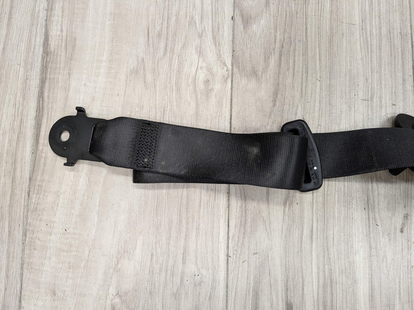 07-14 OEM BMW E70 E71 X5 X6 X5M Front Right Passenger Seatbelt Retractor Black