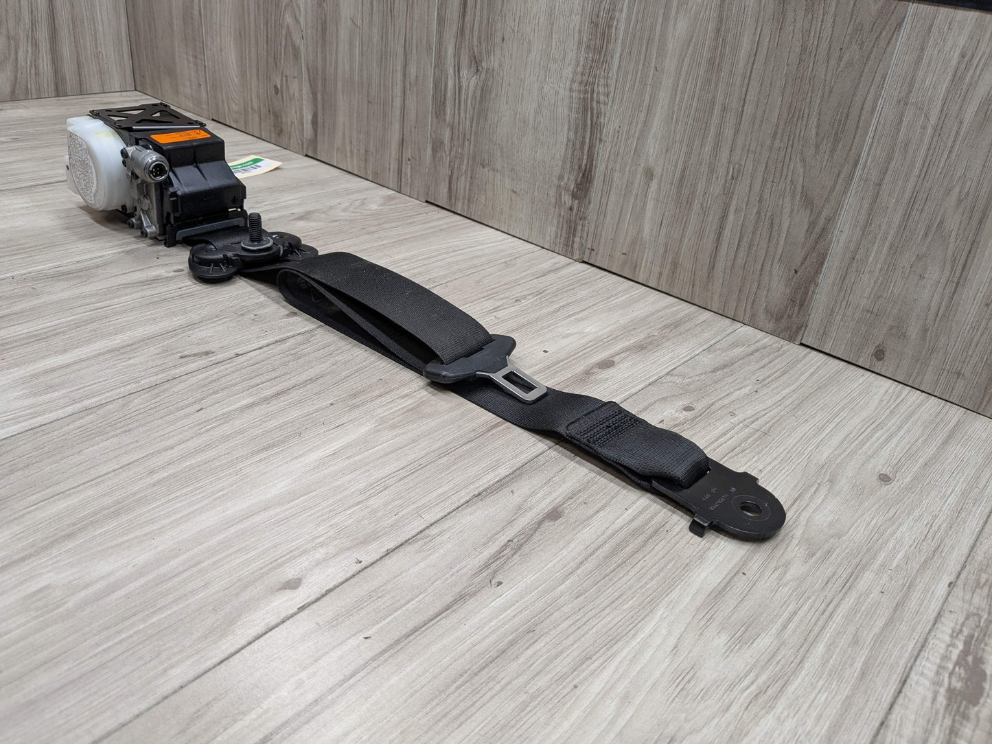 07-14 OEM BMW E70 E71 X5 X6 X5M Front Right Passenger Seatbelt Retractor Black