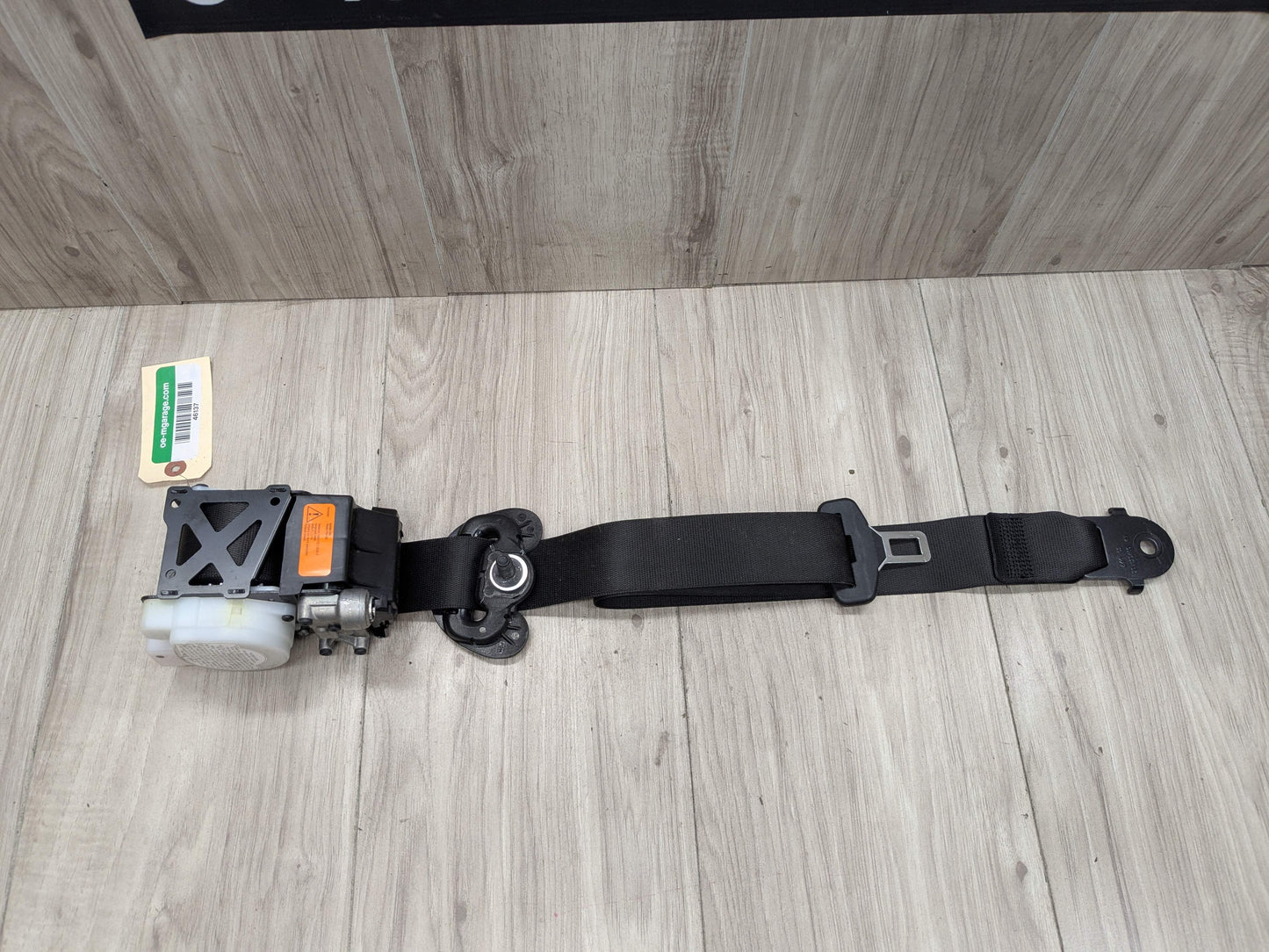 07-14 OEM BMW E70 E71 X5 X6 X5M Front Right Passenger Seatbelt Retractor Black